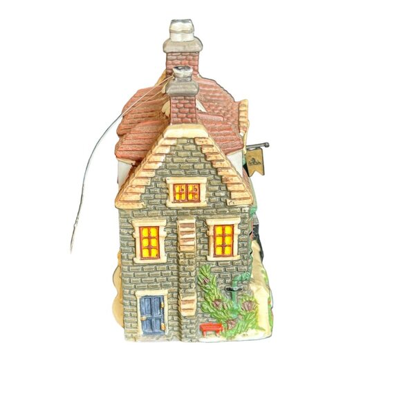 Department 56 Charles Dickens Heritage Dedlock Arms Ornament Collectors Edition - Picture 6 of 11